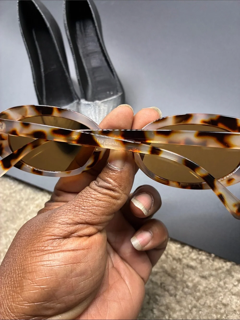 Tortoiseshell Oval Women’s Sunglasses - Brown Lens